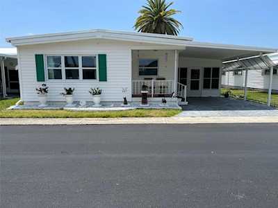 607 Queen Palm St #607 Largo, FL 33778