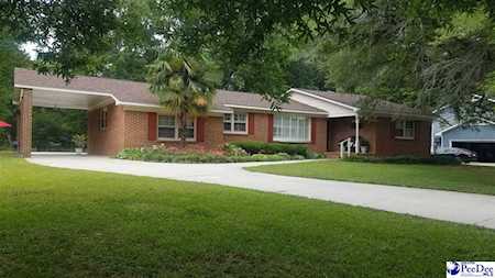 415 Oakwood Street Bennettsville, SC 29512