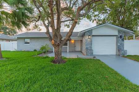 8225 Fishhawk Ave New Port Richey, FL 34653