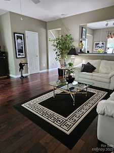3045 Mannington Dr Charlotte, NC 28270
