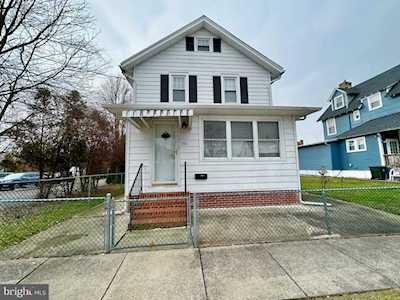 510 Locust Ave Burlington, NJ 08016
