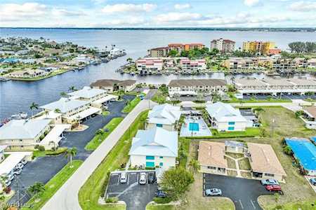 1914 SE 40th Terrace #105 Cape Coral, FL 33904