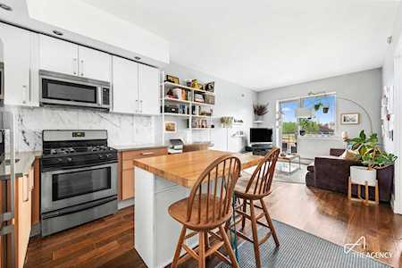 100 Maspeth Ave #5-D Brooklyn, NY 11211