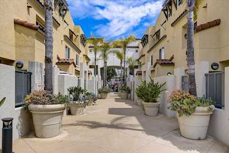 7705 El Cajon Blvd #4 La Mesa, CA 91942