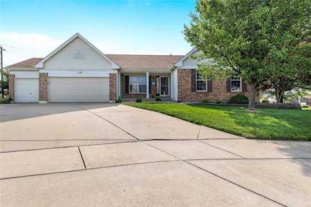 39 Raleigh Ct Wentzville, MO 63385