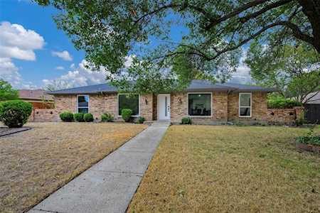 2613 Pin Oak Lane Plano, TX 75075