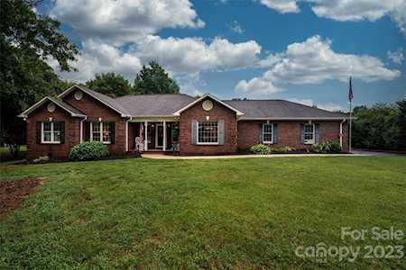 7765 Sherrills Ford Rd Sherrills Ford, NC 28673