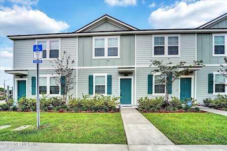 2880 Mule Deer CIR Jacksonville, FL 32225