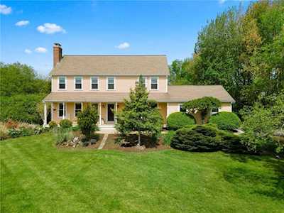 678 Kettle Pond Dr South Kingstown, RI 02879