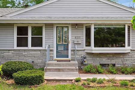 6211 Carol Drive NE Fridley, MN 55432