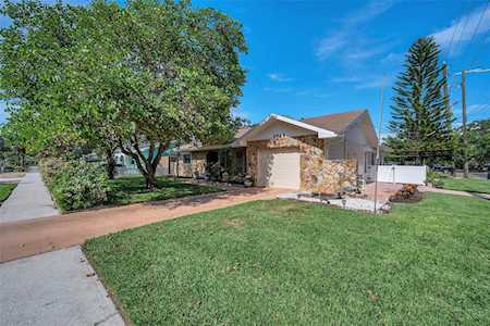 2524 50th St S Gulfport, FL 33707