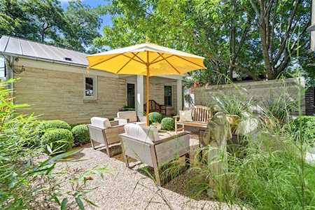 1514 Kinney Ave Austin, TX 78704