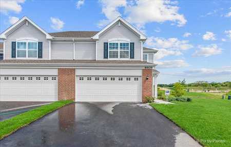 8549 Stillwater Rd Wonder Lake, IL 60097