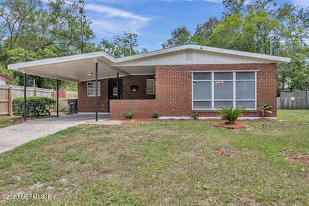 7188 Karenita DR Jacksonville, FL 32210