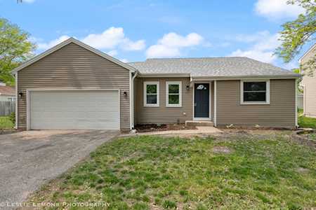 2690 Crosscreek Ct Aurora, IL 60502
