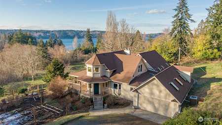 17044 Westside Hwy SW Vashon, WA 98070