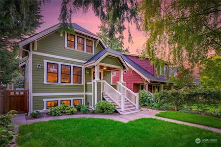 2131 46th Ave SW Seattle, WA 98116
