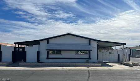 3258 Chimayo Ln Las Vegas, NV 89122