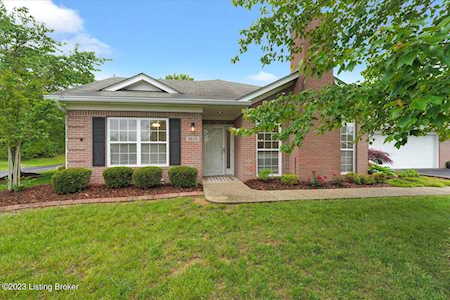 9606 River Birch Dr Louisville, KY 40291