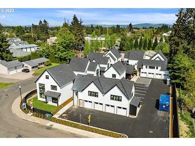 11813 NW 38th AVE #8 Vancouver, WA 98685