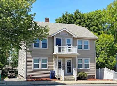 1487-1489 Centre St #2 Boston, MA 02132