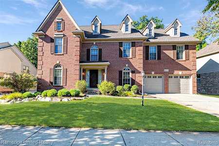 41515 Burroughs Ave Novi, MI 48377