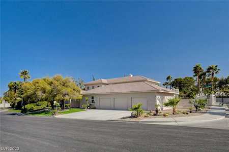 7481 Crystal Forrest Dr Las Vegas, NV 89117