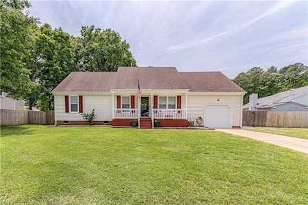 2444 Broadnax Circle Chesapeake, VA 23323