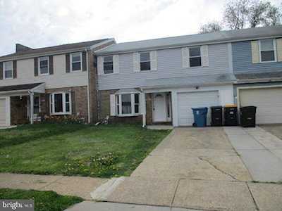 6321 John Hancock Ct Bensalem, PA 19020
