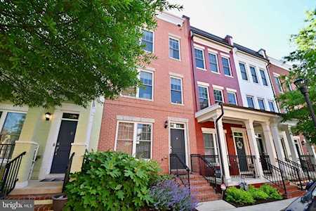 2847 Chancellors Way NE Washington, DC 20017
