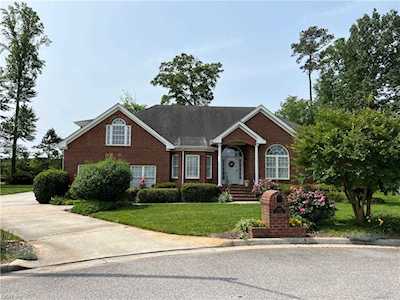 1100 Kyle Ct Chesapeake, VA 23322