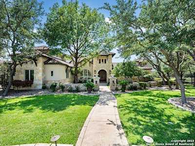 15 Montivillers San Antonio, TX 78257