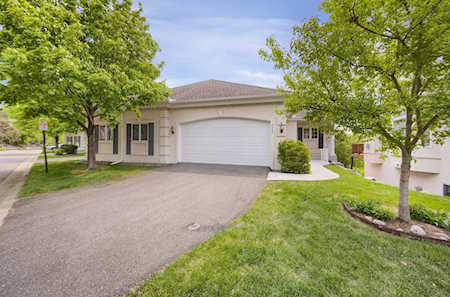 7927 Victoria Curv Saint Louis Park, MN 55426