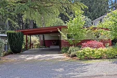 1725 NW 192nd St Shoreline, WA 98177
