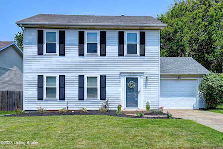 10515 Pinoak View Dr Louisville, KY 40299