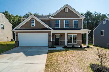 6013 Cavalry Ct Spring Hill, TN 37174