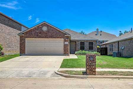10116 Pear Street Fort Worth, TX 76244