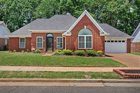 1389 Milestone Cv Collierville, TN 38017