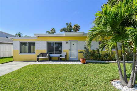 675 182nd Ave E Redington Shores, FL 33708