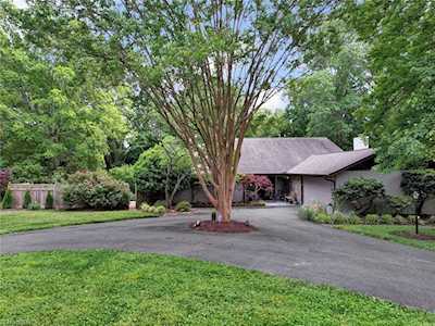 2854 Robinhood Road Winston Salem, NC 27106