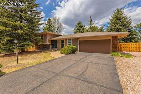 1324 Ginny Lane Colorado Springs, CO 80918