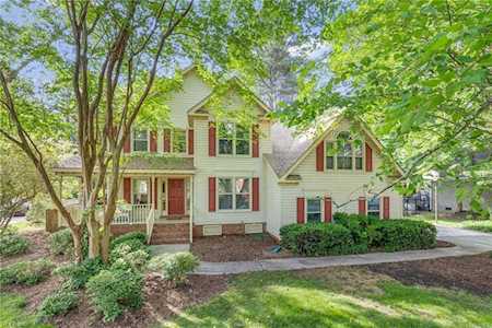 1013 Forest Lakes Circle Chesapeake, VA 23322