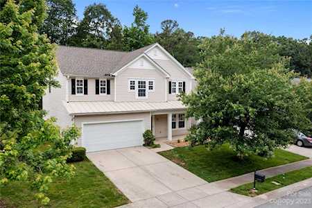 2437 Harwood Hills Ln Charlotte, NC 28214