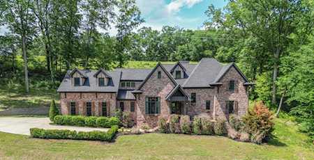 7518 River Road Pike Nashville, TN 37209