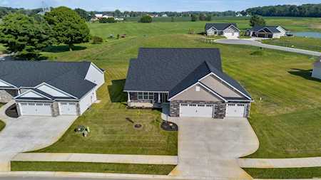 2126 S Raccoon Run Boulevard Winona Lake, IN 46590