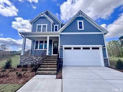 806 Thomas Falls Court Fuquay Varina, NC 27526