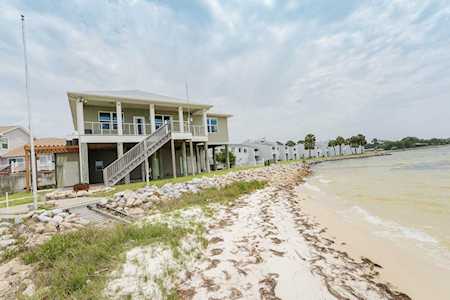 115 Port Dr Shalimar, FL 32579