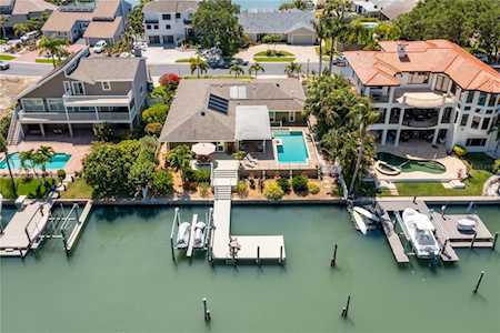 2817 Seabreeze Dr S Gulfport, FL 33707
