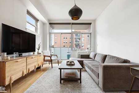 29 S 3rd St #2E Brooklyn, NY 11211