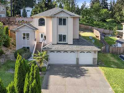 11210 SE 309th St Auburn, WA 98092
